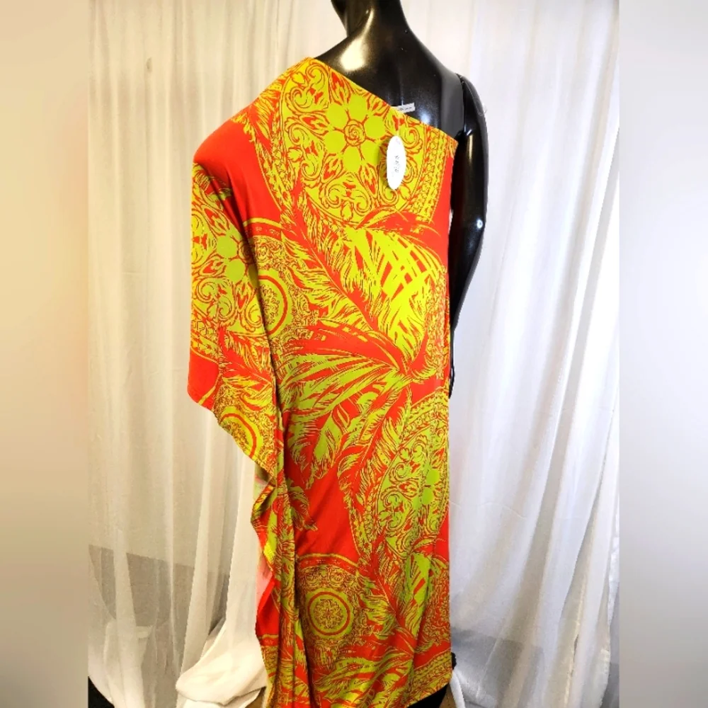 Bold Leaf Kaftan Vibrant Orange and Yellow. Mannequin Worn Only. - Picture 11 of 14